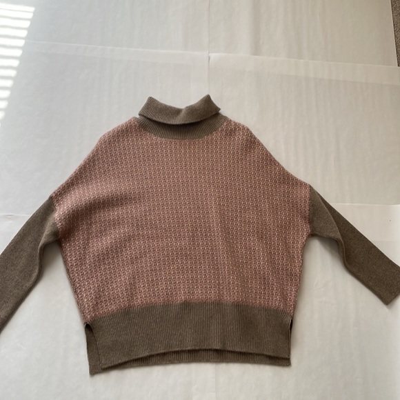Khan Bogd cashmere sweater - Picture 2 of 2